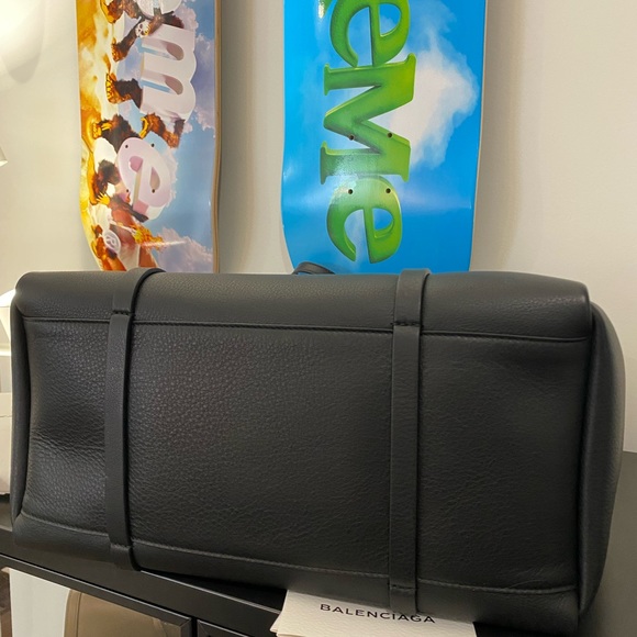 Balenciaga Everyday Tote Bag - Picture 4 of 8